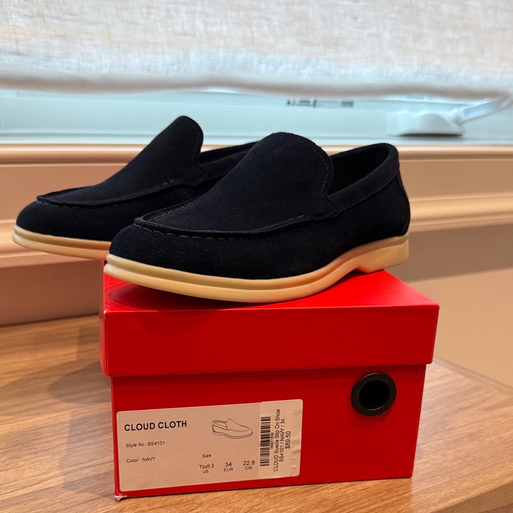 Boys Navy Loafers size 3 youth nwt